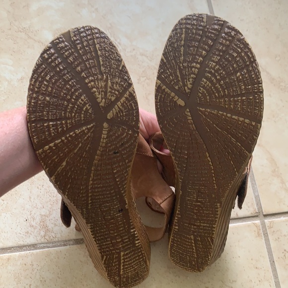 BORN Leather Sandals - Picture 7 of 8